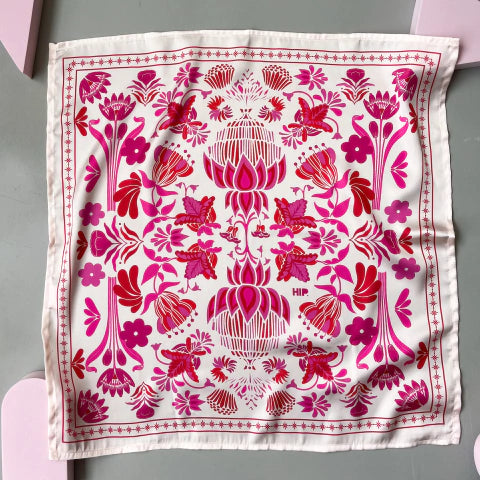 PAÑOLETA FLORI FUCSIA HIP