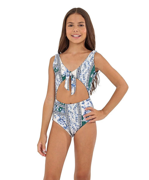 ENTERO NIÑA IVY NADER ILANA AGUA BENDITA